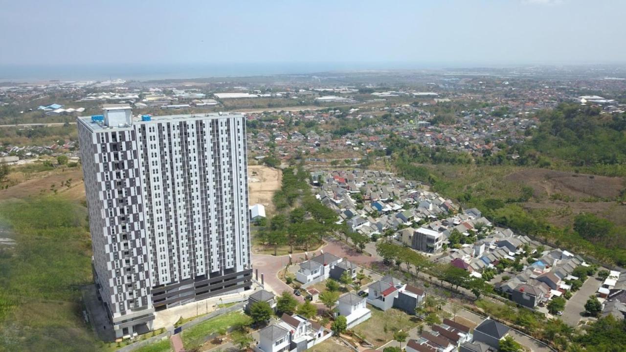 Amartha View Apartement Tambakaji Екстер'єр фото